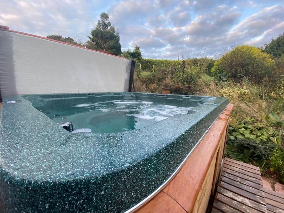 Jaw-Dropping Beach House In Anglesey Benllech Luaran gambar