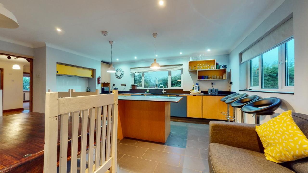 Jaw-Dropping Beach House In Anglesey Benllech Luaran gambar